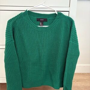 Forever 21 woman Green Crewneck Sweater small